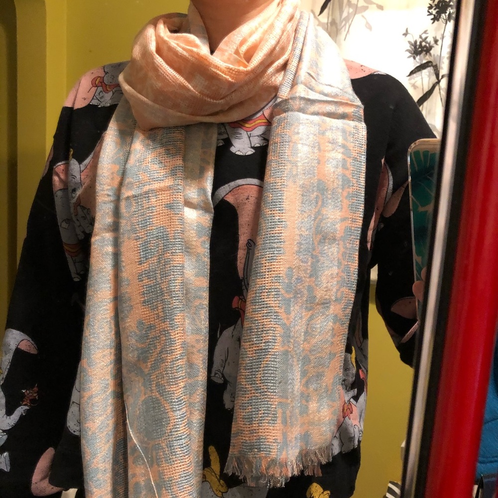 Scarf - Picture 2 of 4